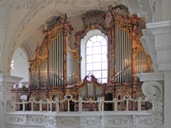Die Orgel vor dem Abbau 2010
